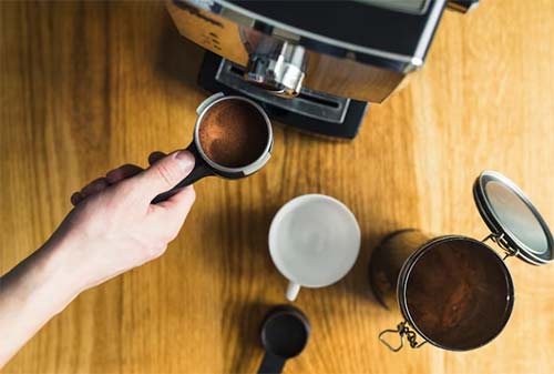 How much ground coffee per cup