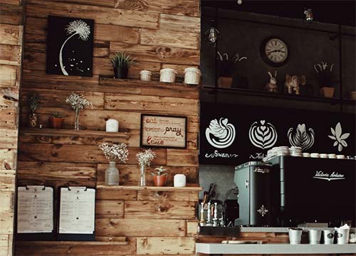 How Many People Visit Retail Coffee Shops in Costa Rica?