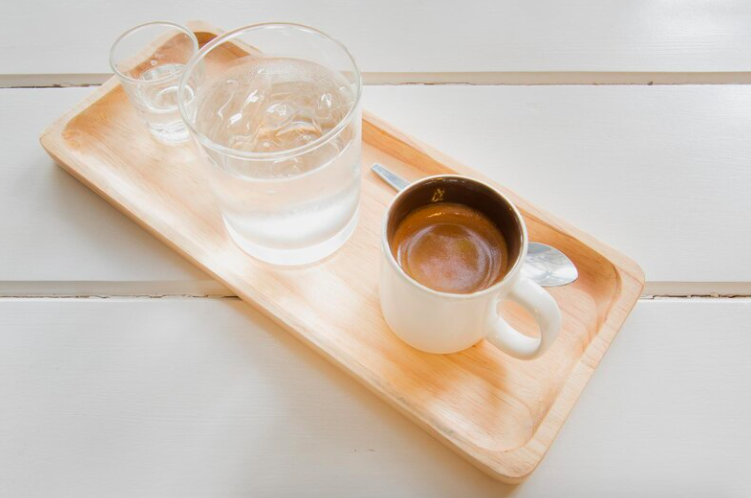 How do specialty coffee shops filter water
